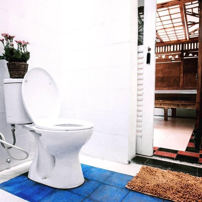 Joglo House In By Penggemarlawas * Bogor