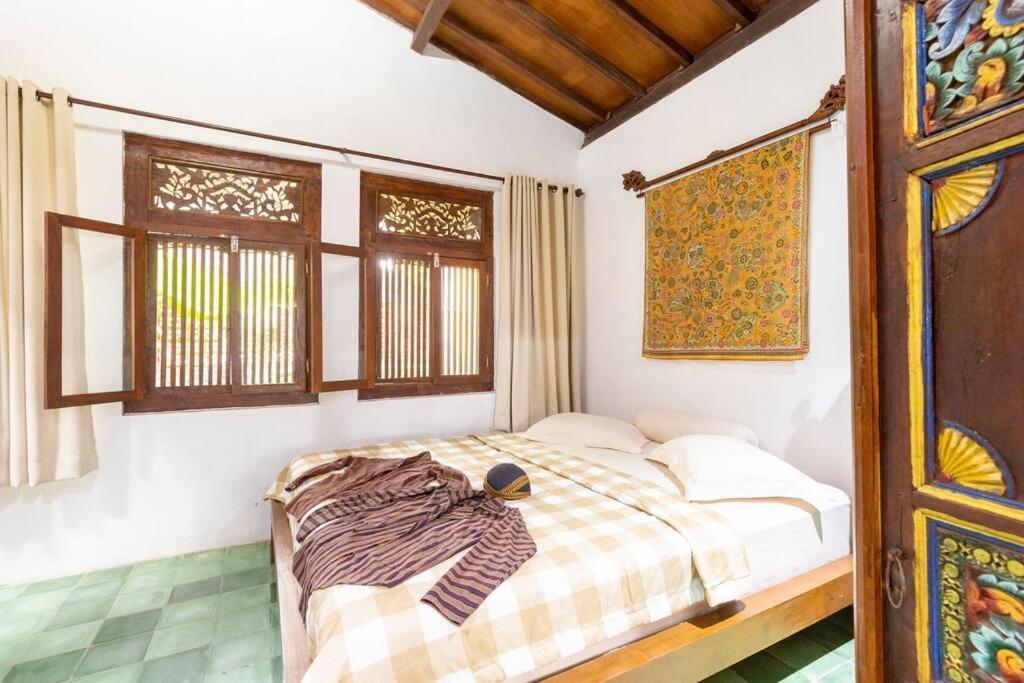 Joglo House In By Penggemarlawas * Bogor