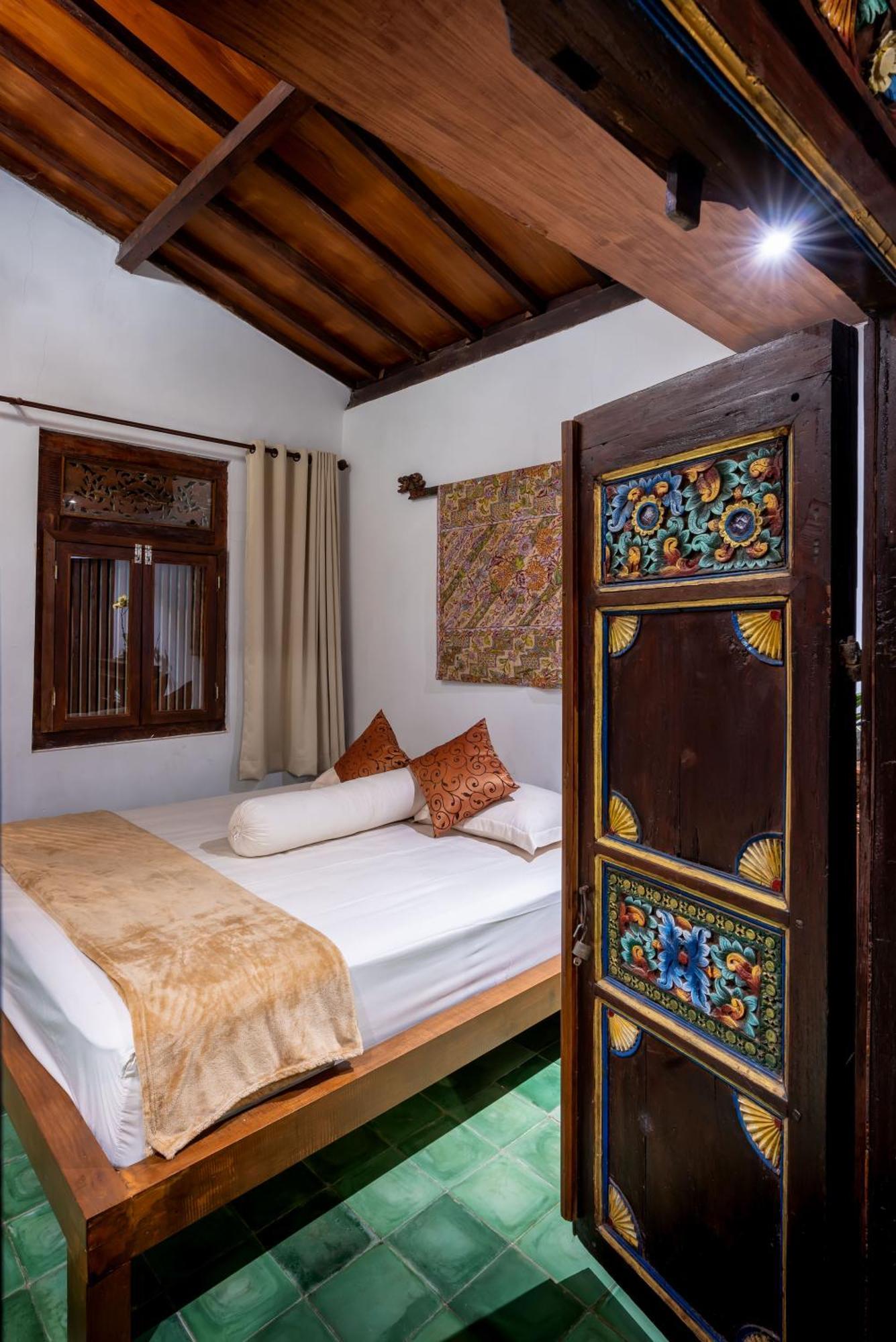 Joglo House In By Penggemarlawas Rumah liburan *
